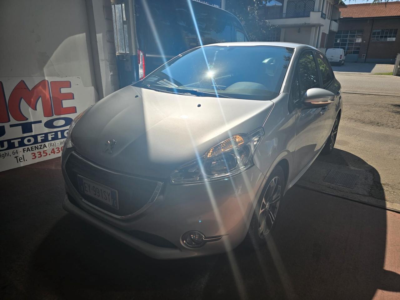 Peugeot 208 1.4 VTi 95 CV 5p. GPL Access 99,,00