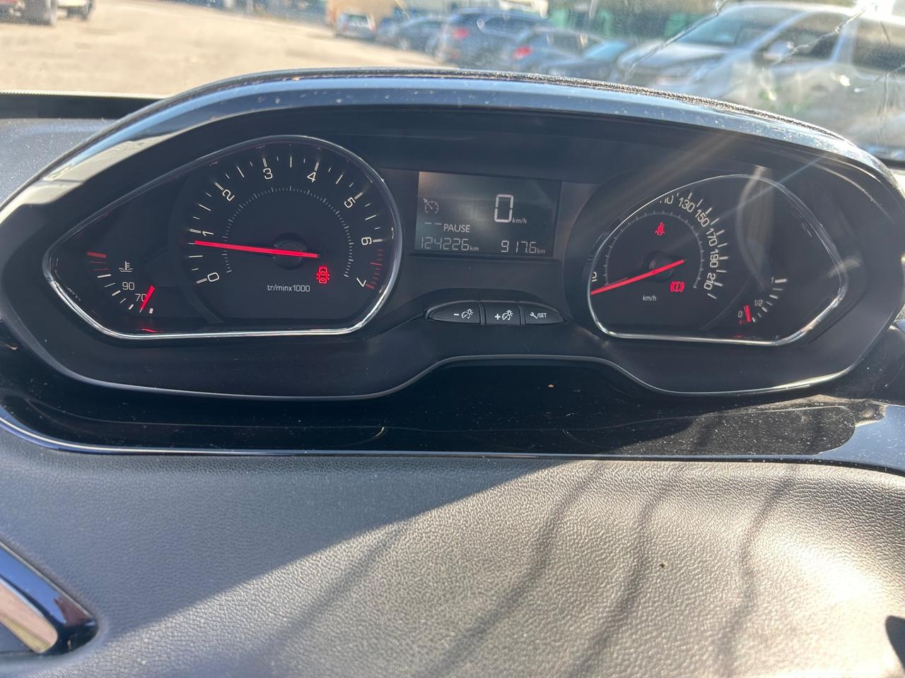 Peugeot 208 1.0 VTi 68 CV 5 porte Access