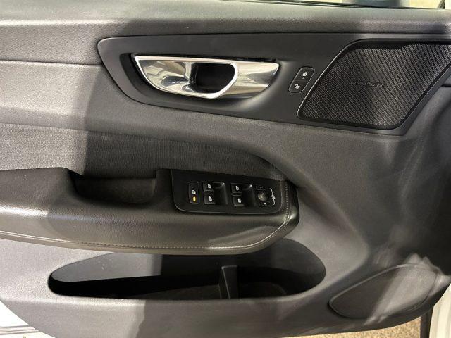 VOLVO XC60 B4 (d) AWD Geartronic Inscription
