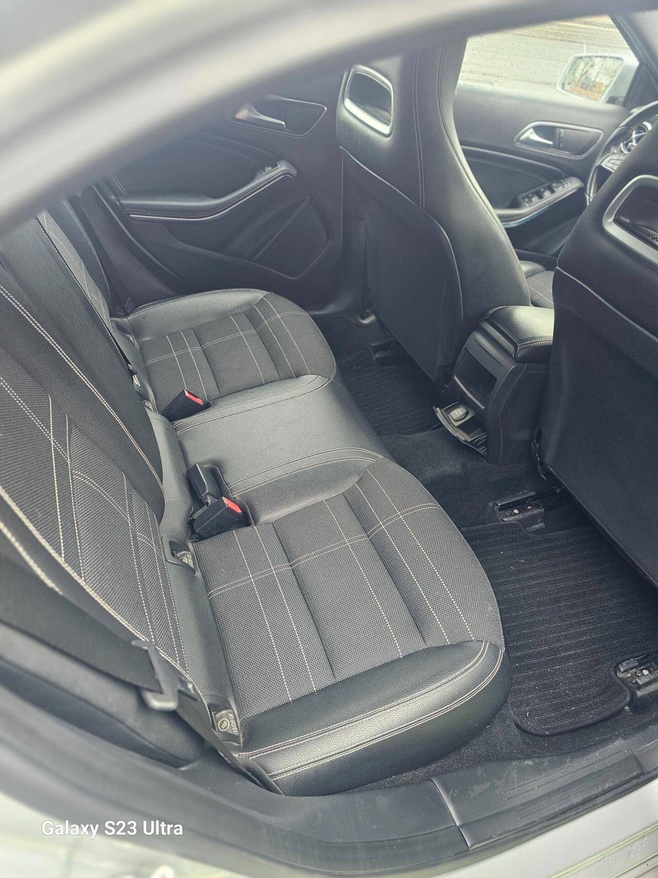 Mercedes-benz A 160 d Premium