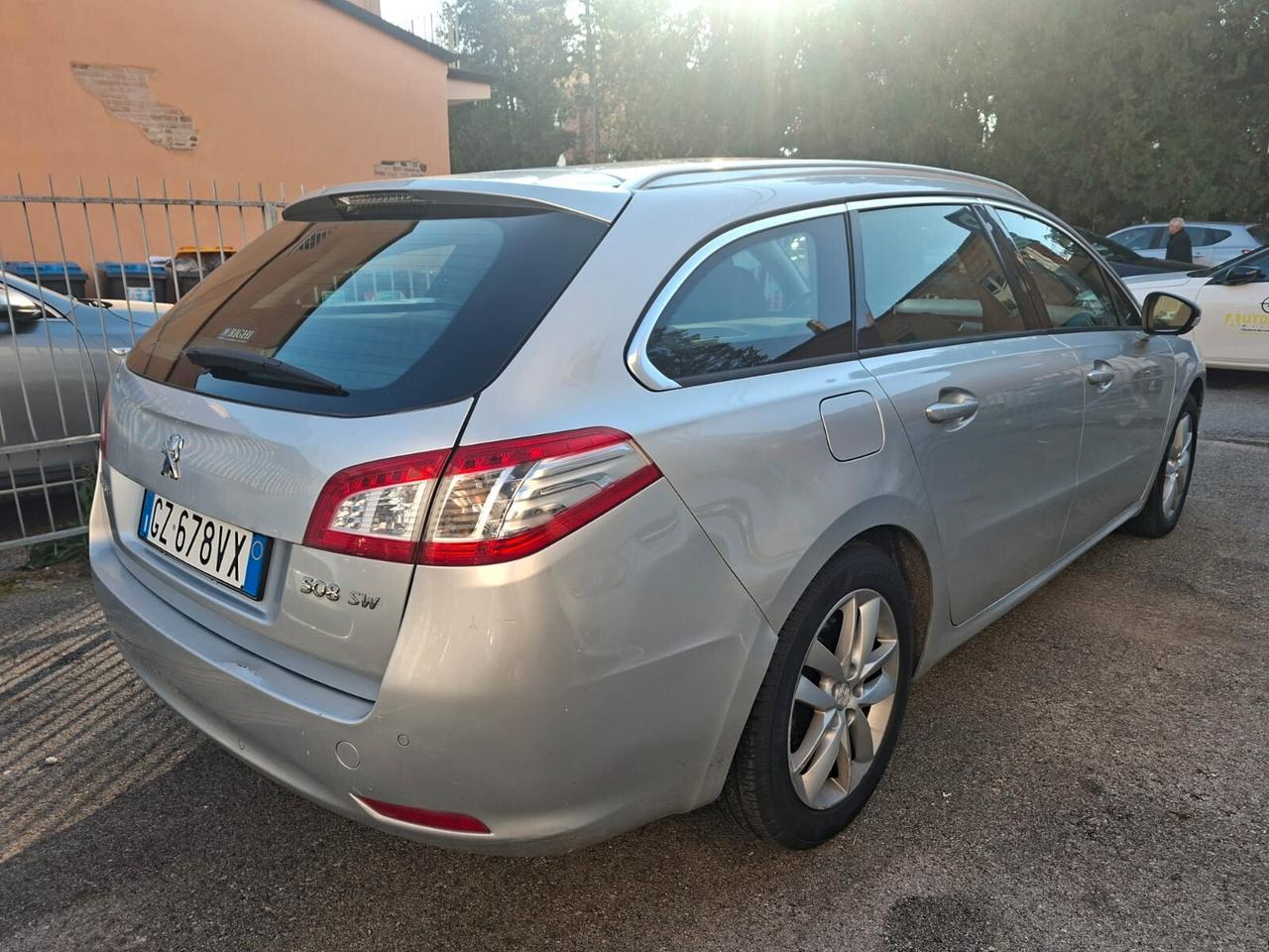 Peugeot 508 1.6 e-HDi 115CV cambio robotizzato S&S SW Ciel Allure