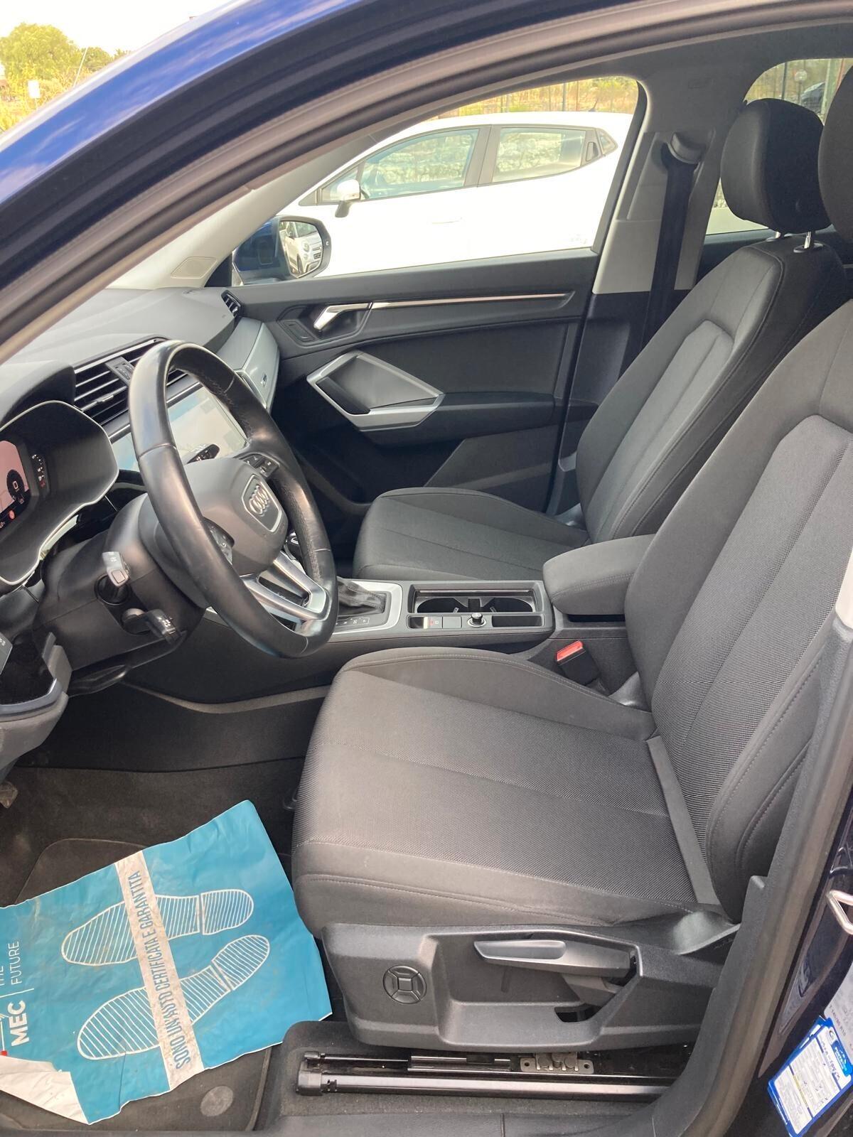 Audi Q3 35 TDI S tronic Business Advanced