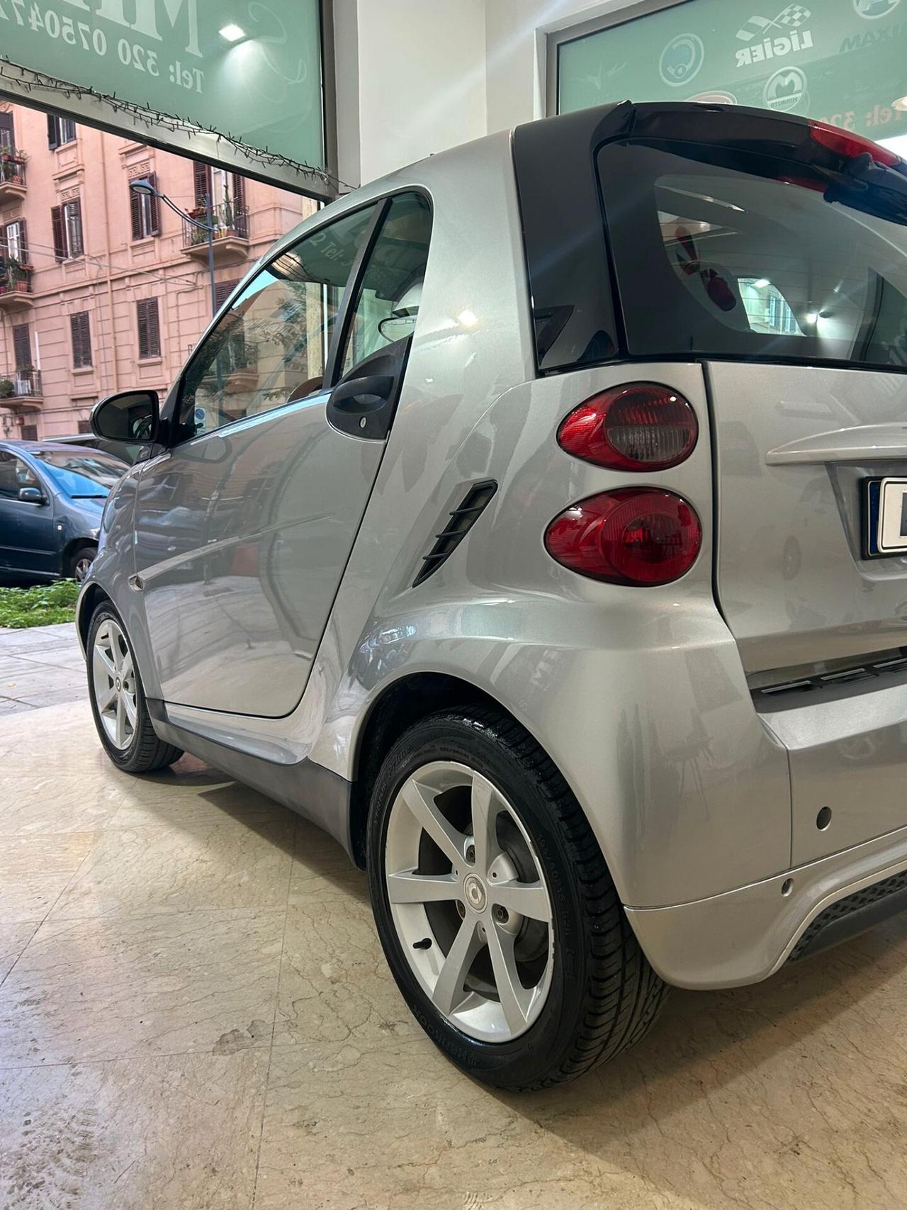 Smart ForTwo 1000 52 kW coupé limited two