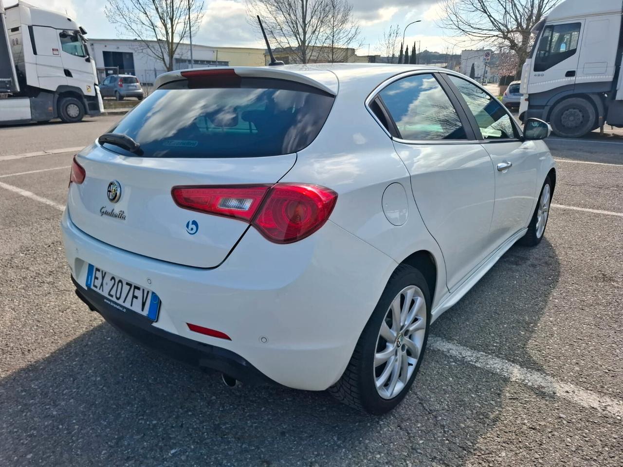 Alfa Romeo Giulietta 2.0 JTDm AUTOMATICA