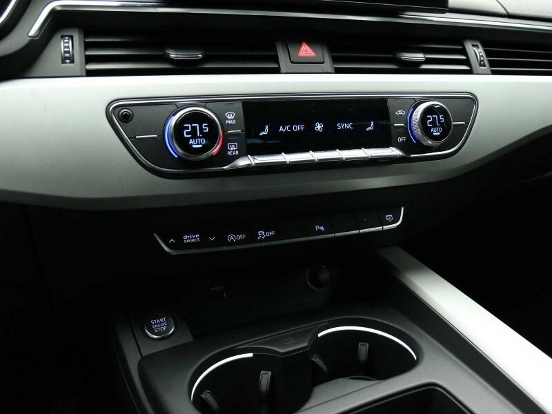 AUDI A4 5ª serie A4 Avant 30 TDI/136 CV S tron...