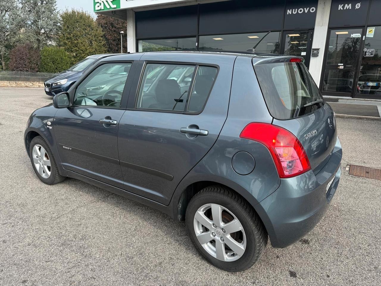 Suzuki Swift 1.3 4x4 5p. GL