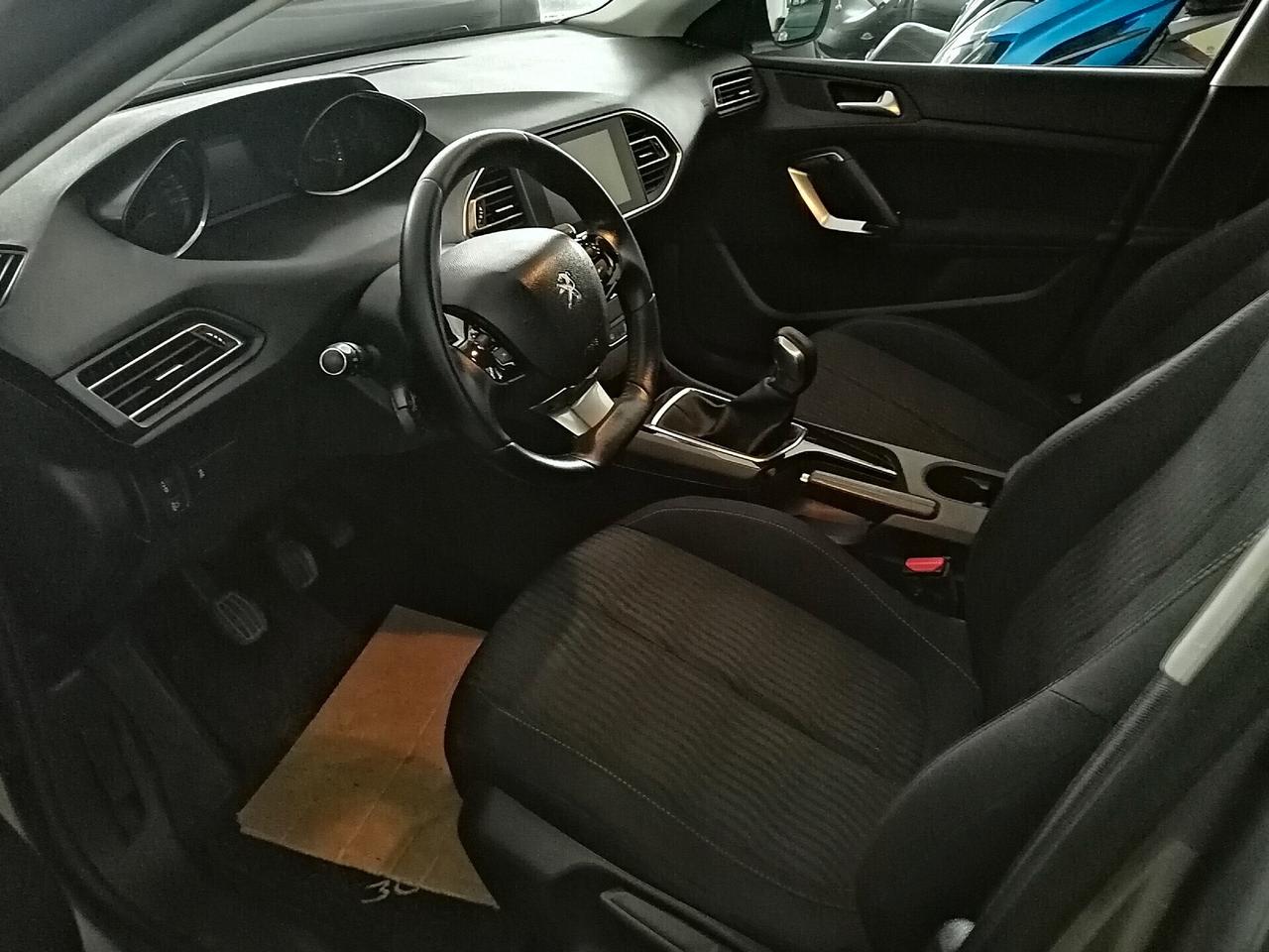 Peugeot 308 1.6 HDi 92 CV Business