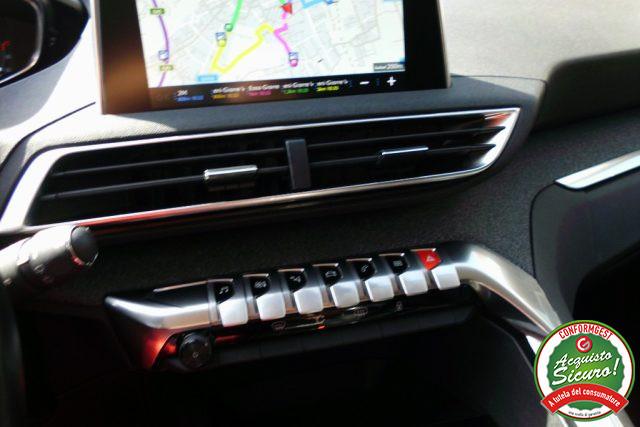 PEUGEOT 3008 BlueHDi 130 S&S Allure