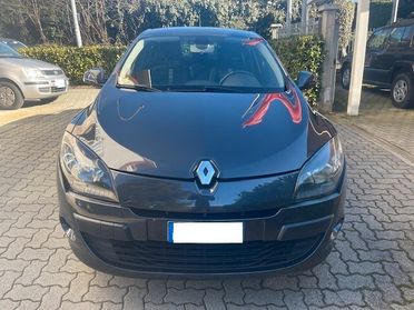 RENAULT MEGANE 5P 1.6 110CV LIMITED
