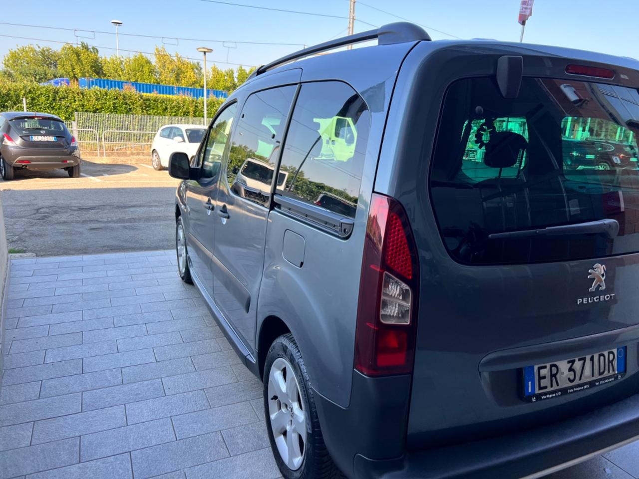Peugeot Partner Tepee 1.6 HDi 115CV Outdoor