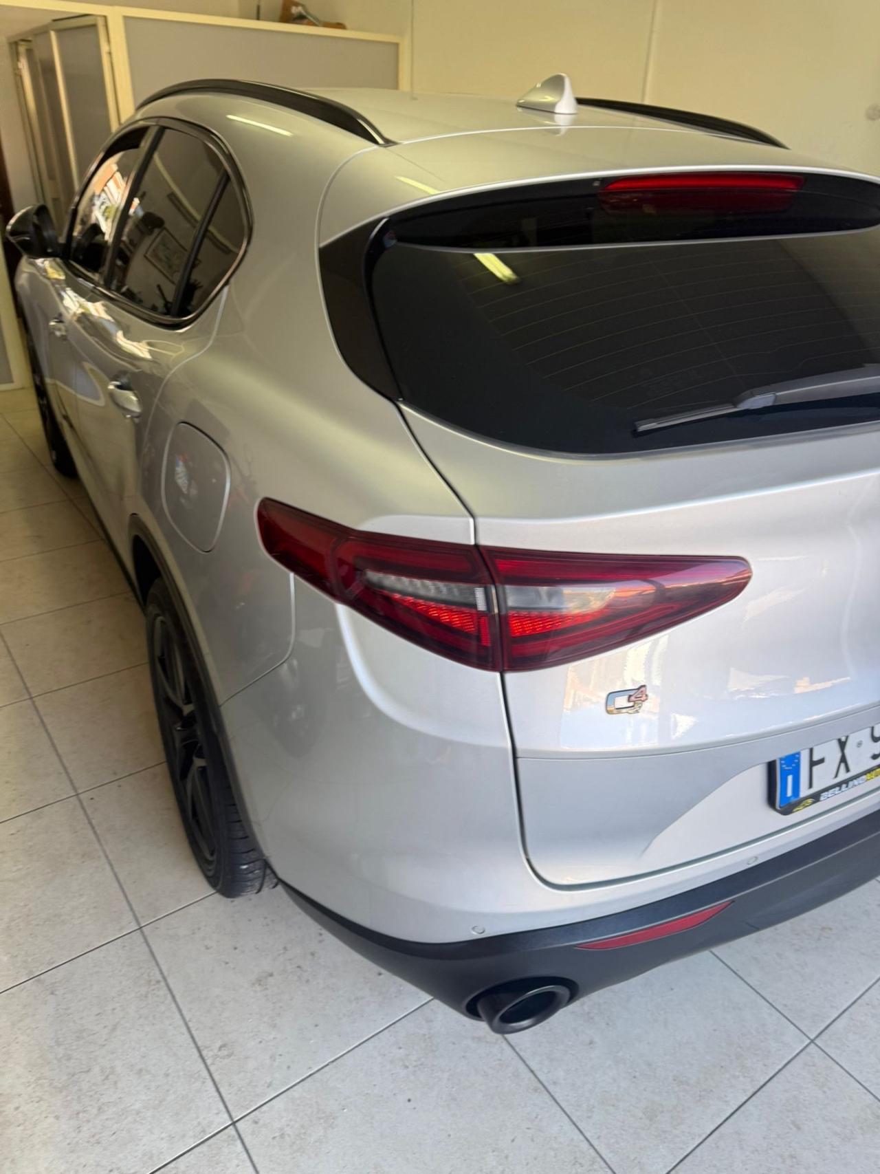 Alfa Romeo Stelvio 2.2 Turbodiesel 210 CV AT8 Q4 Super