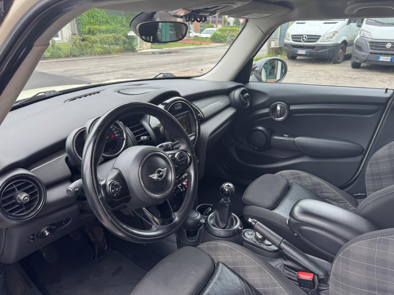 Mini 1.5 Cooper D Business