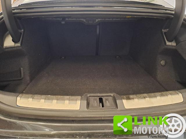 PORSCHE Taycan 4S Performance