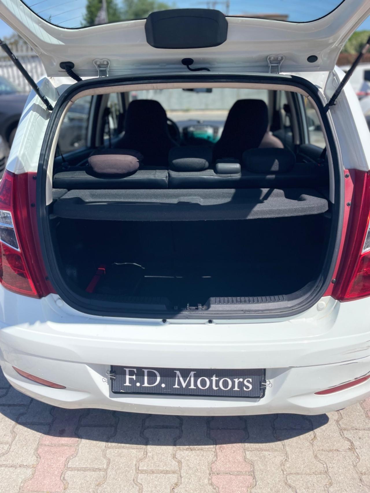 Hyundai i10 1.1 12V BlueDrive GPL Sound Edition