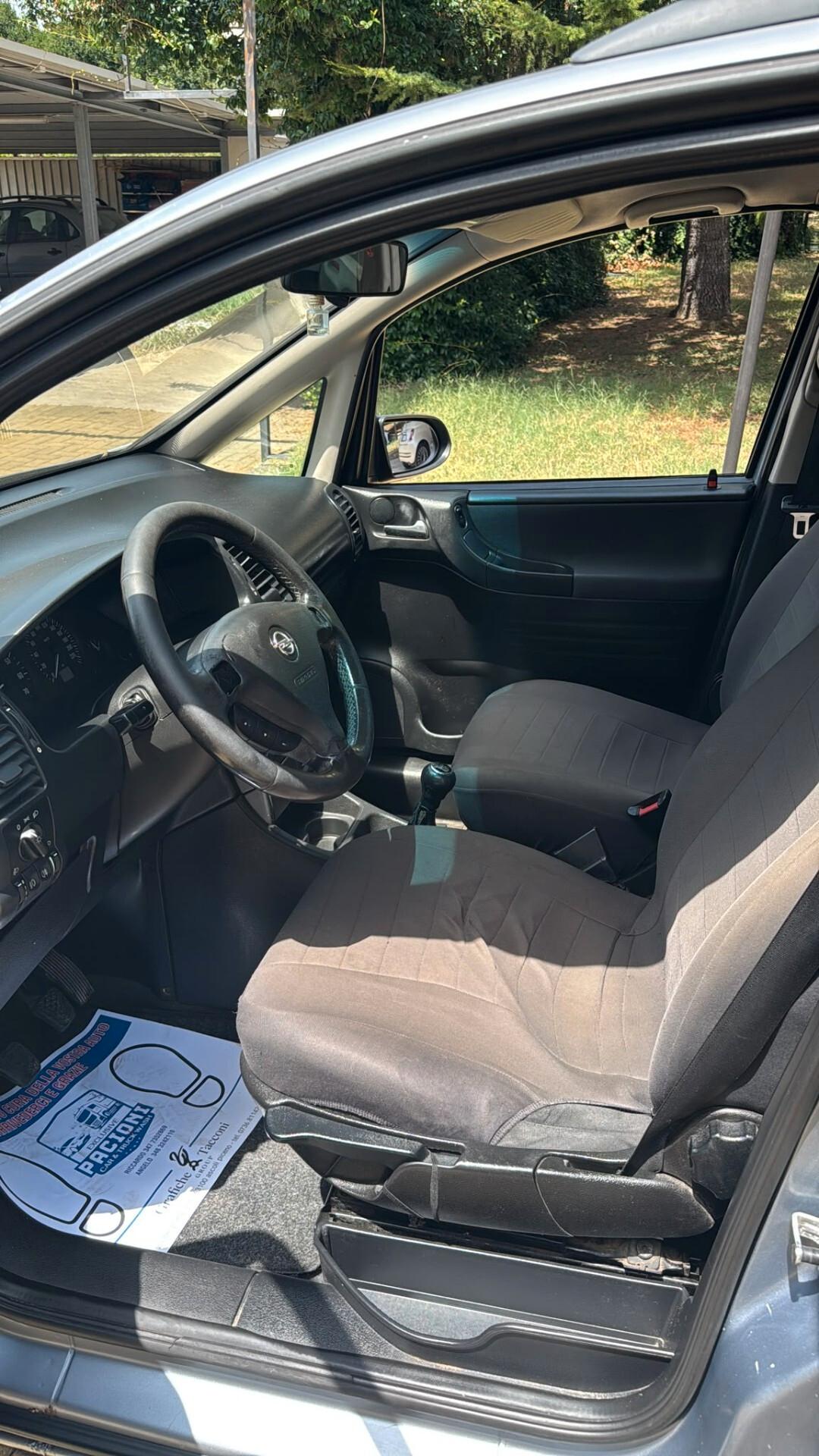 Opel Zafira 1.6 16V cat Eco M Elegance