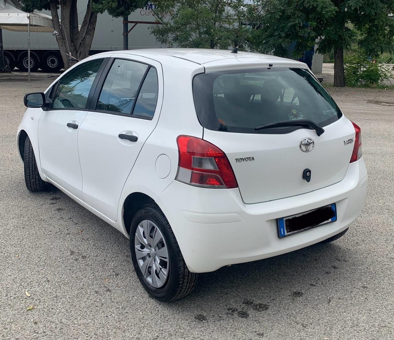 Toyota Yaris 1.4 D-4D DPF 5 porte Now