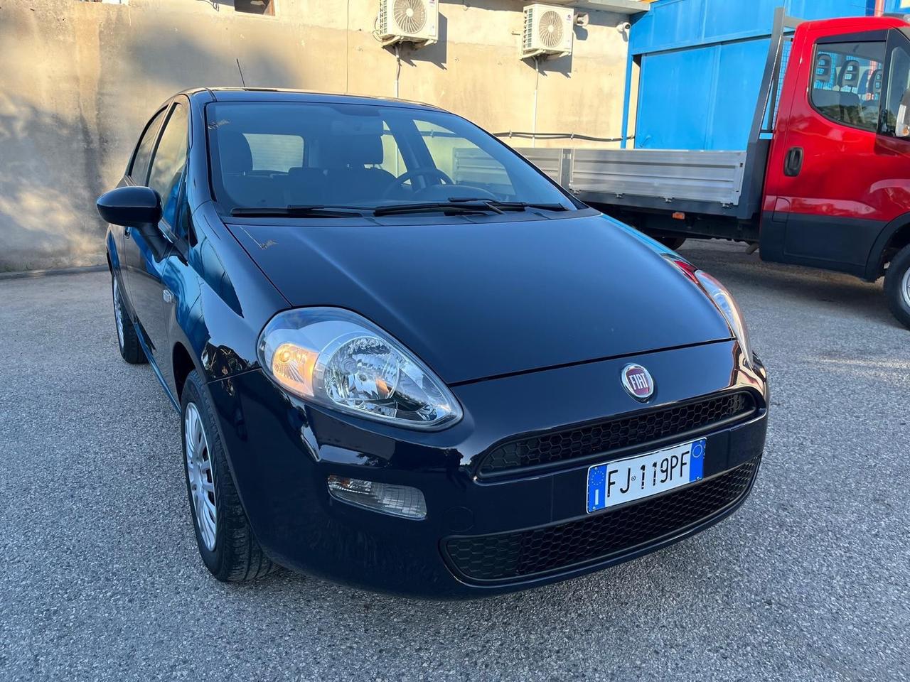 Fiat grande punto 5P-1.2 benz-km 50000-2017