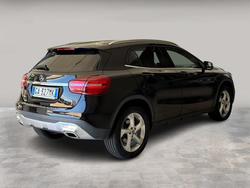 Mercedes GLA 180 180 Sport 7G-DCT