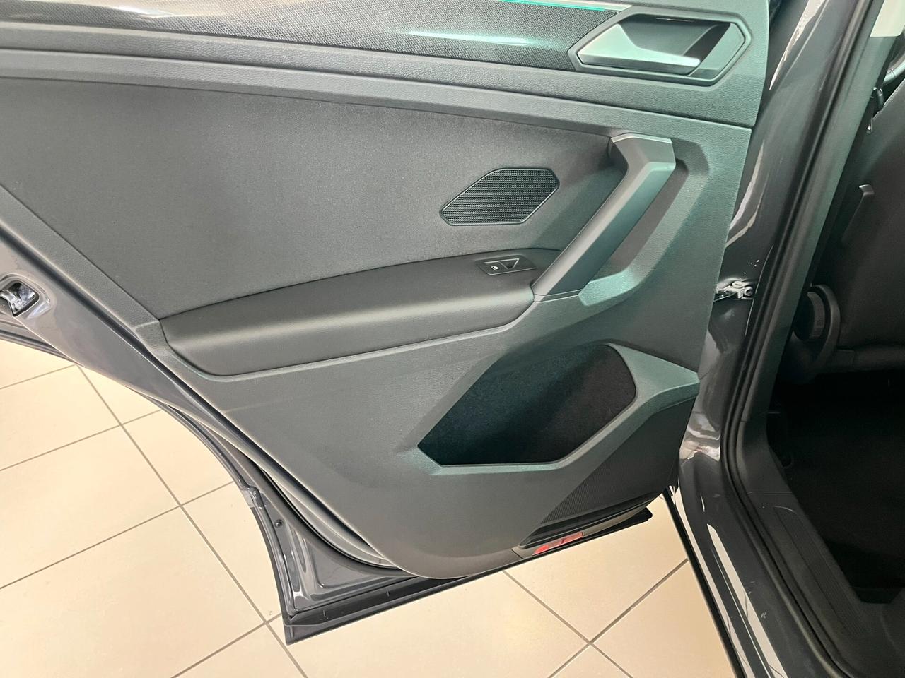 Volkswagen Tiguan 2.0 TDI 150 CV SCR DSG Elegance