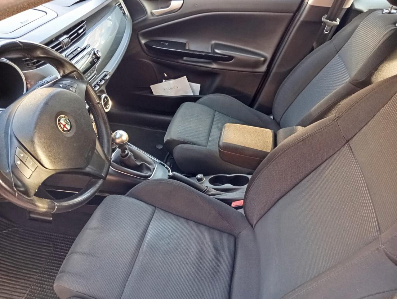 Alfa Romeo Giulietta 1.6 JTDm-2 105 CV Distinctive