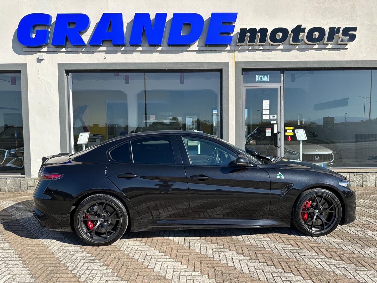 Alfa Romeo Giulia 2.9 t V6 Quadrifoglio 510cv Akrapovic - Dischi Carboceramici- Impianto Hartman & Kardon