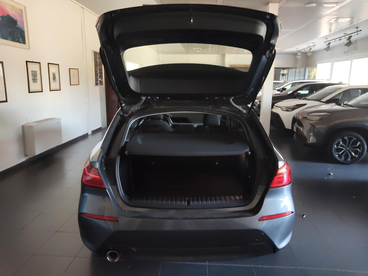 Bmw 116 116d 5p. Advantage