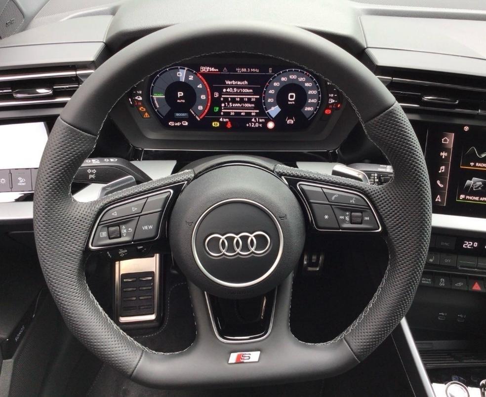 Audi A3 45 S tronic S line-Rata da 333€ al mese