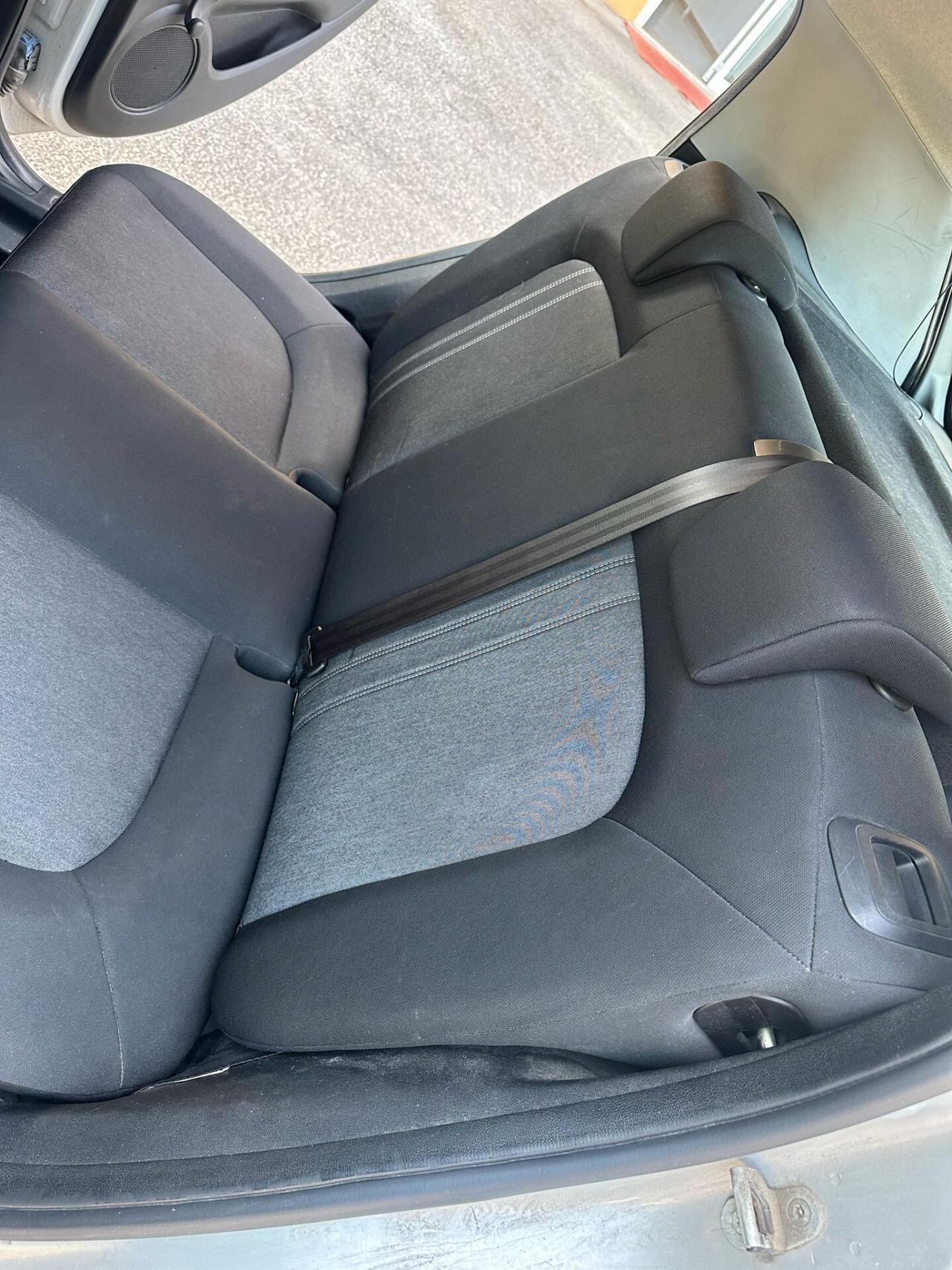 Fiat Punto 1.2 8V 5 porte Lounge con impianto GPL anche neopatentati
