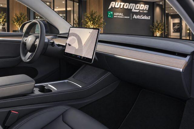 TESLA Model Y 50Kwd RWD KM0