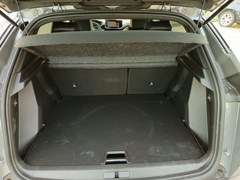 Peugeot 2008 2008 PureTech 130 S&S EAT8 GT