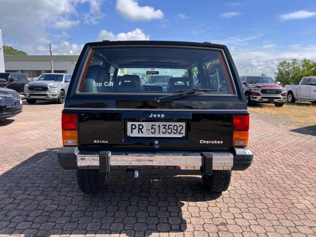 JEEP Cherokee 4.0 XJ LAREDO - AUTOMATICO 3 PORTE