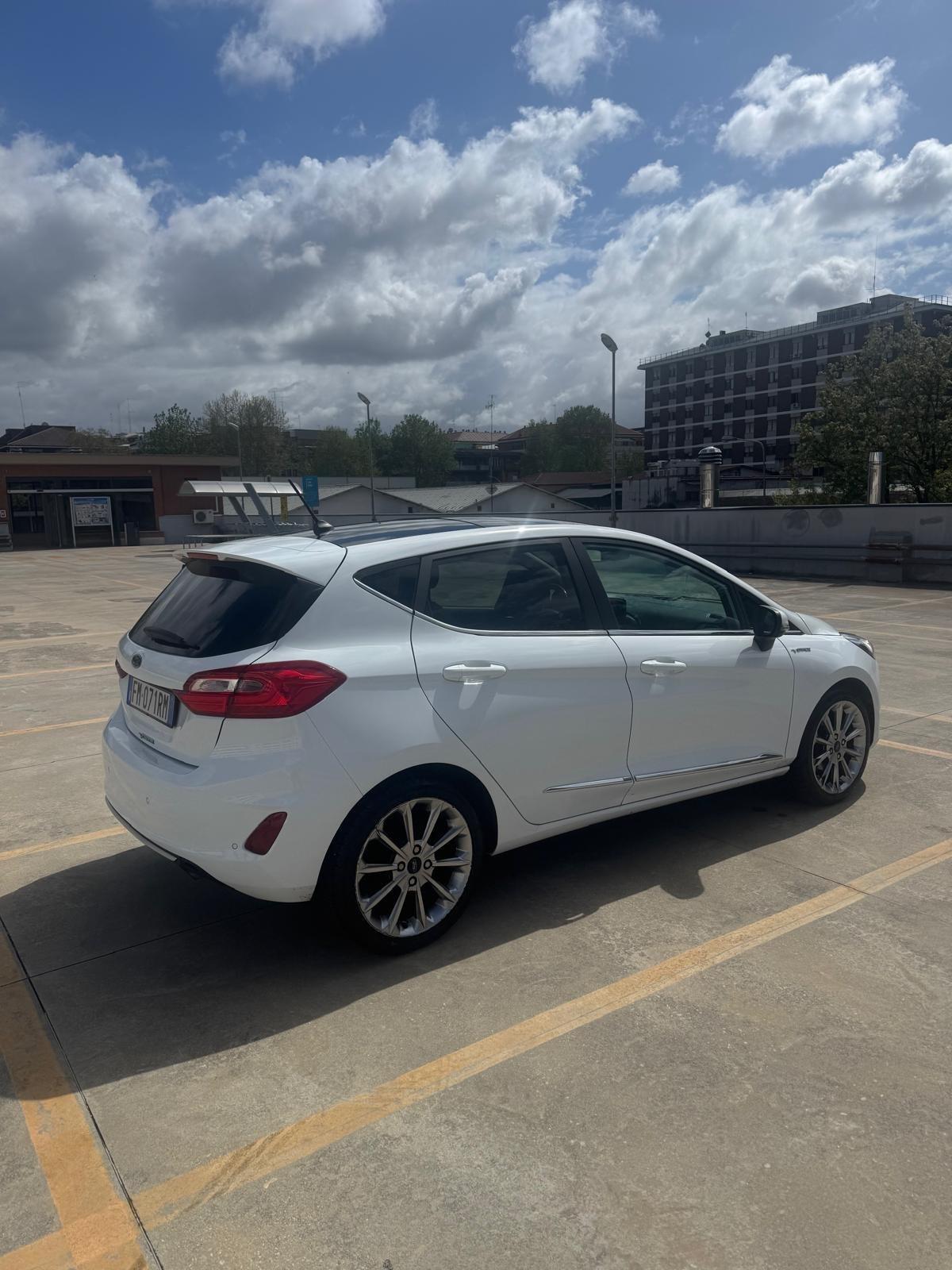 Ford Fiesta 1.0 Ecoboost 100 CV 5 porte Vignale