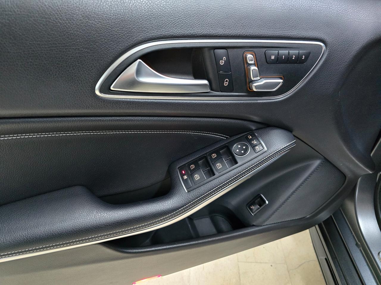 Mercedes-benz GLA 200 d Automatic 4Matic Premium (Tetto)