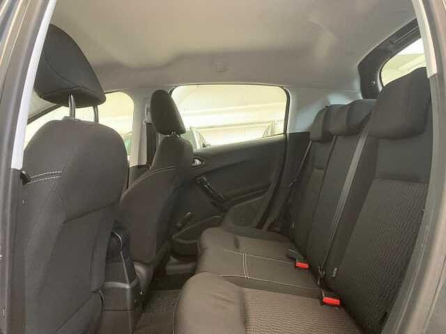 Peugeot 208 PureTech 82 5 porte Allure