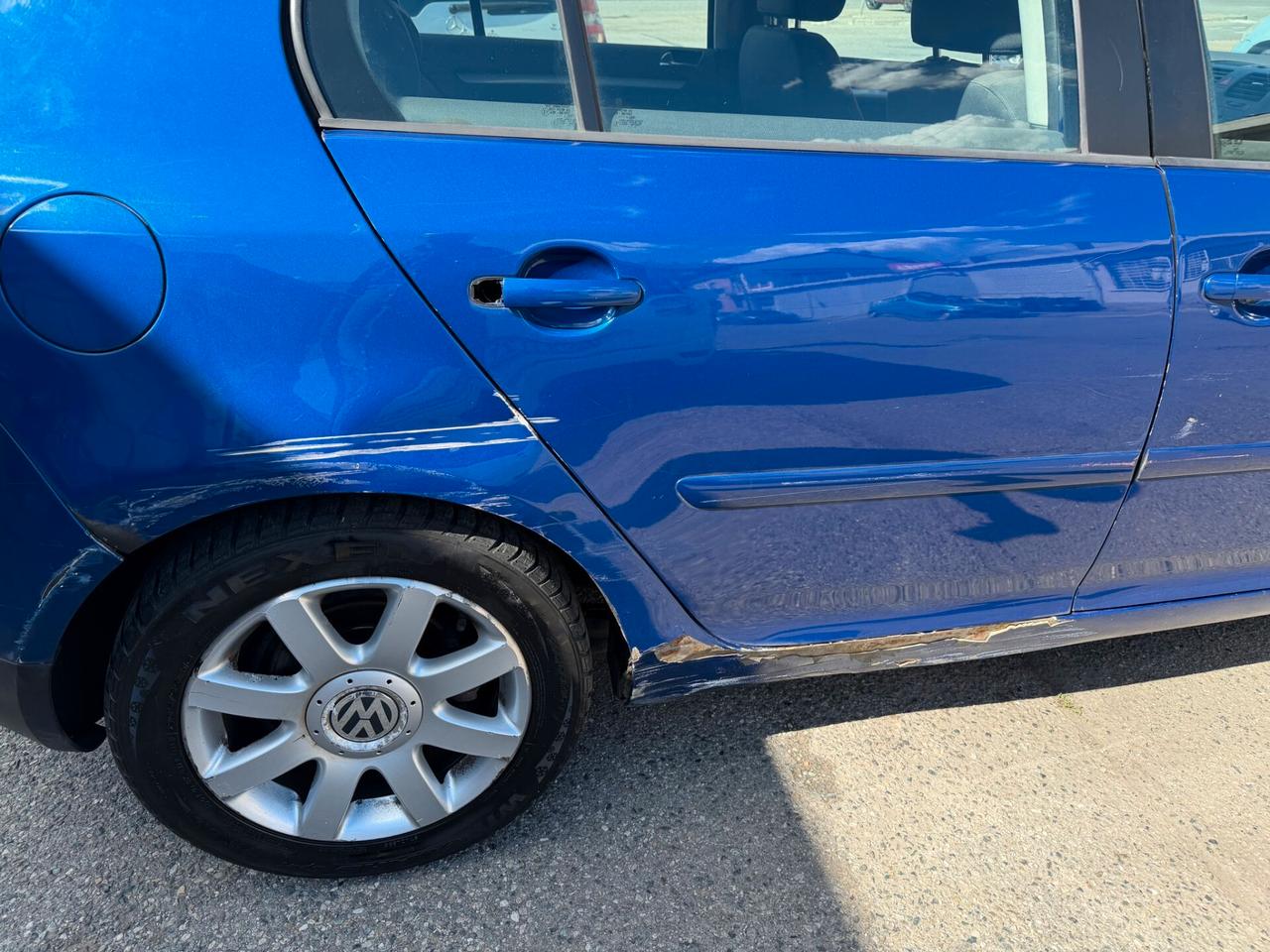 Volkswagen Golf 1.6 16V FSI 5p. Sportline