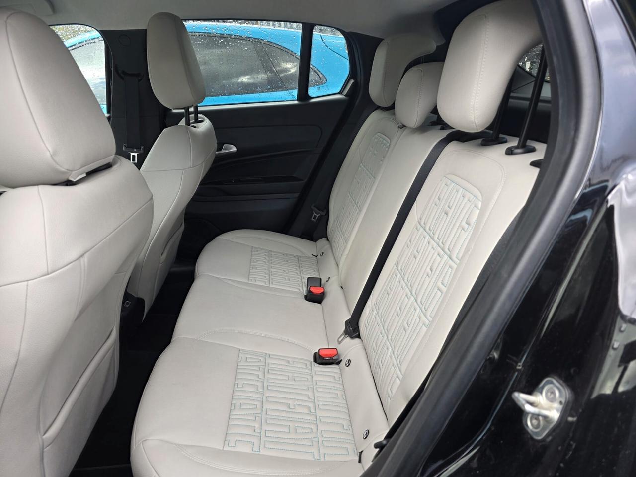 Fiat 600 Hybrid 110 CV DCT MHEV La Prima