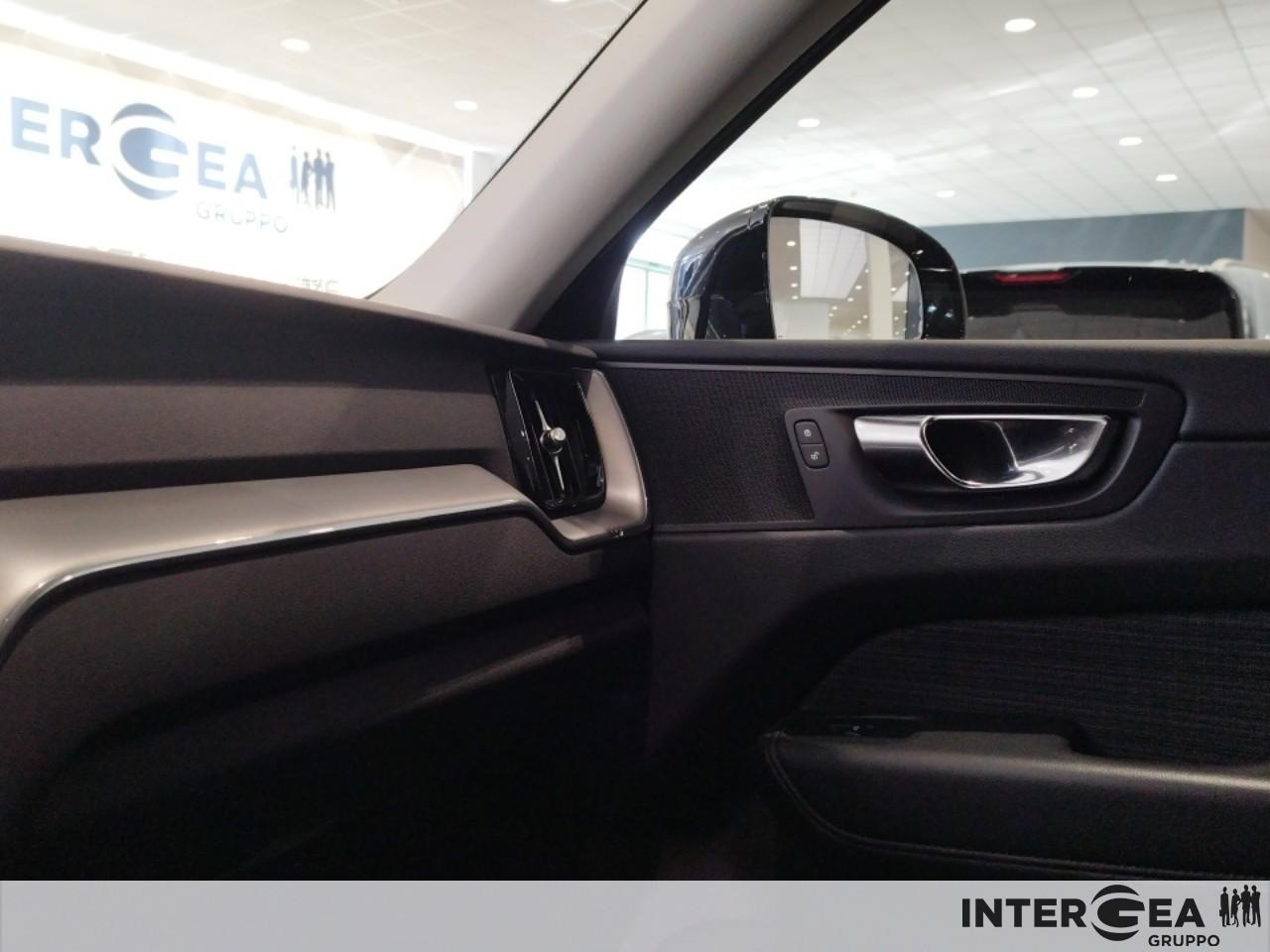 VOLVO XC60 2.0 b4 Core auto