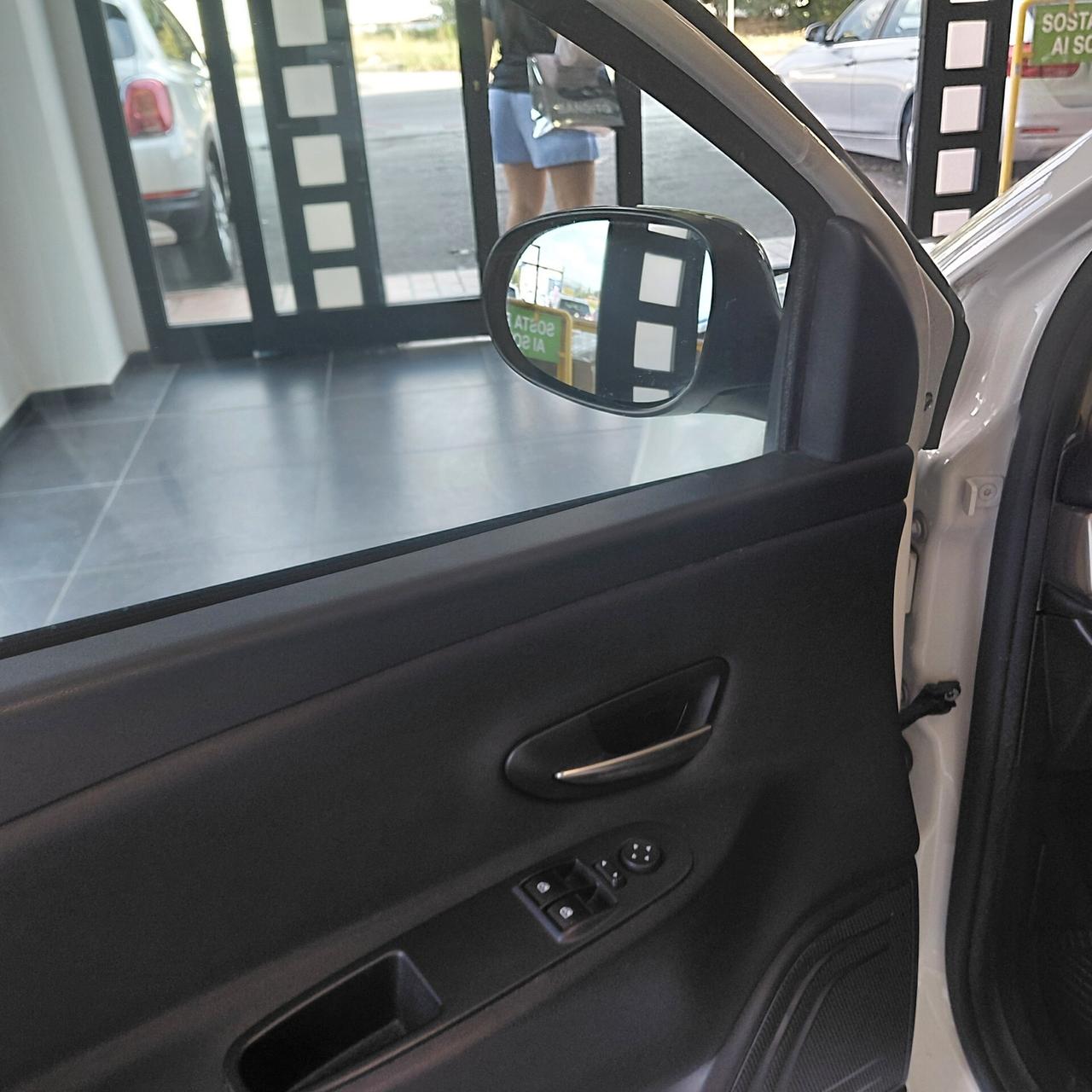 LANCIA YPSILON ANNO 2016 BZ GPL ADATTA NEOPATENTATI KM 149 MILA