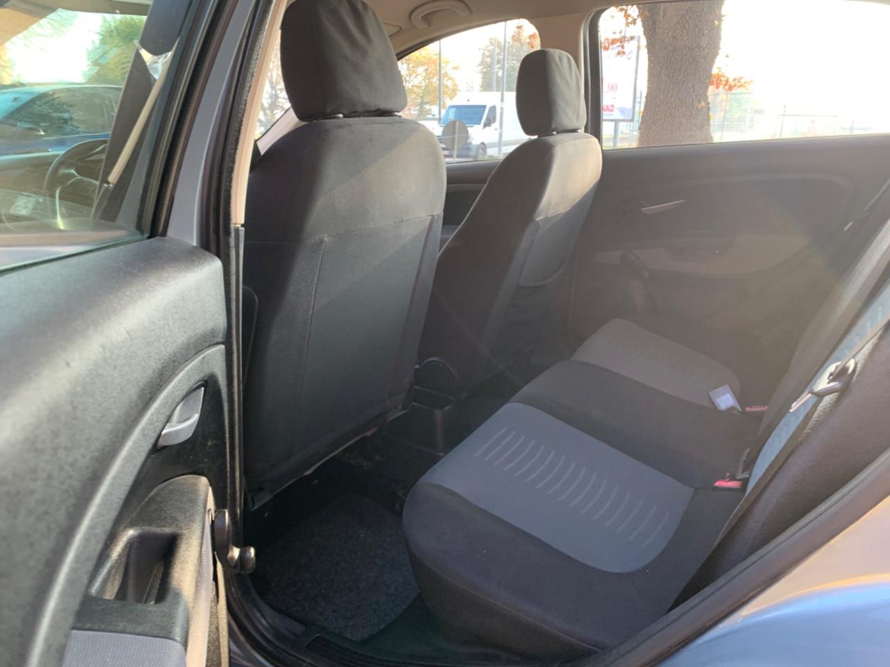 Fiat Panda Utilitaria 1.2 neopatentati