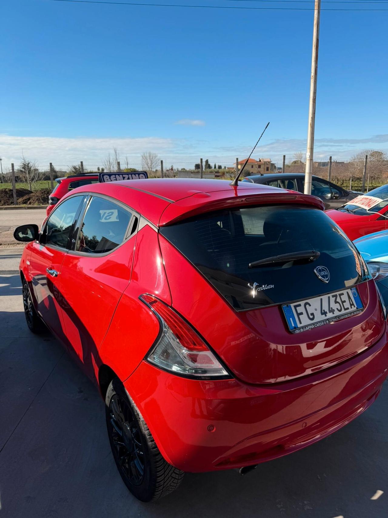 Lancia Ypsilon 1.2 69 CV 5 porte Platinum