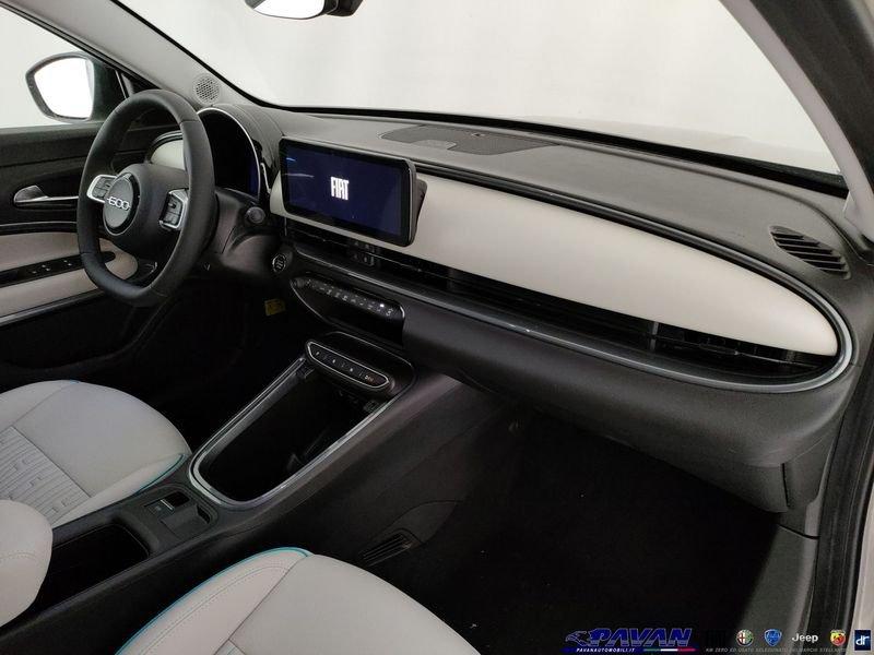 FIAT 600 1.2 Hybrid 110 CV DCT MHEV La Prima