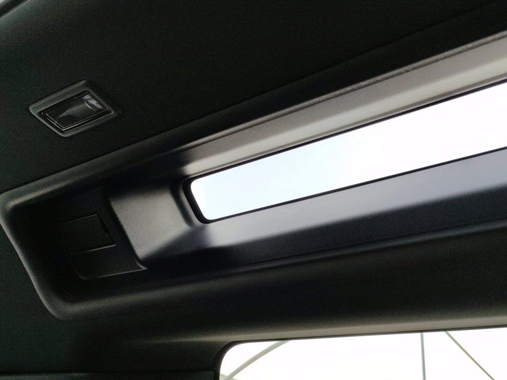 LAND ROVER Defender (2019) LAND ROVER 90 3.0D I6 250 CV AWD Auto X-Dynamic HSE del 2023