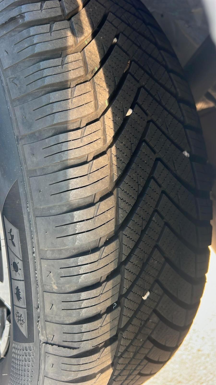 Dacia Duster 1.0 TCe 100 CV ECO-G 4x2 Essential NEOPATENTATI