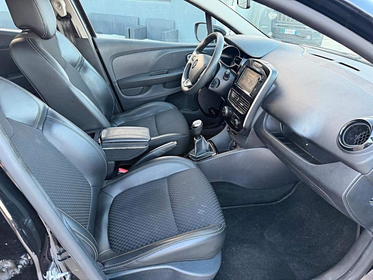 Renault Clio 90 CV 5P Moschino Intens 12 MESI DI GARANZIA