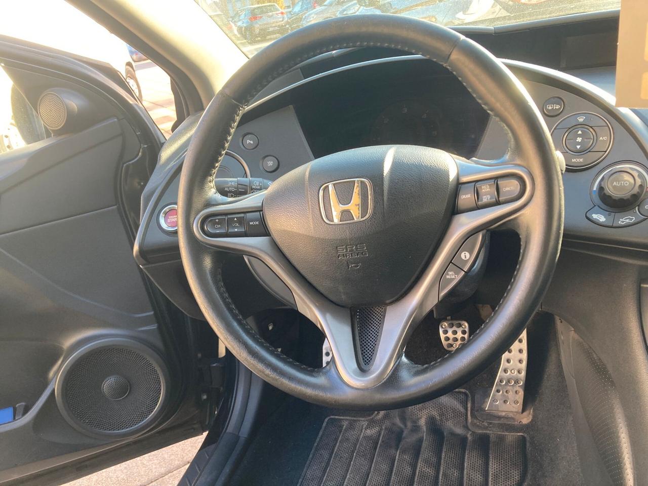 Honda Civic 2.2 i-CTDi 5p. Elegance DPF