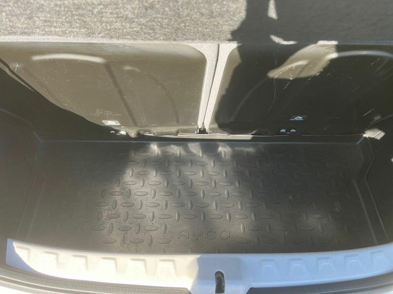 Toyota Aygo Aygo 5p 1.0 x-cool 72cv