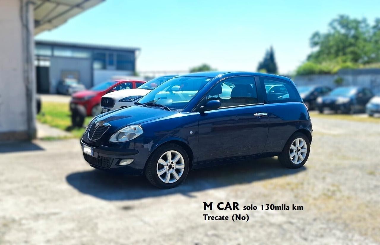 Lancia Ypsilon 1.2 16V Platino