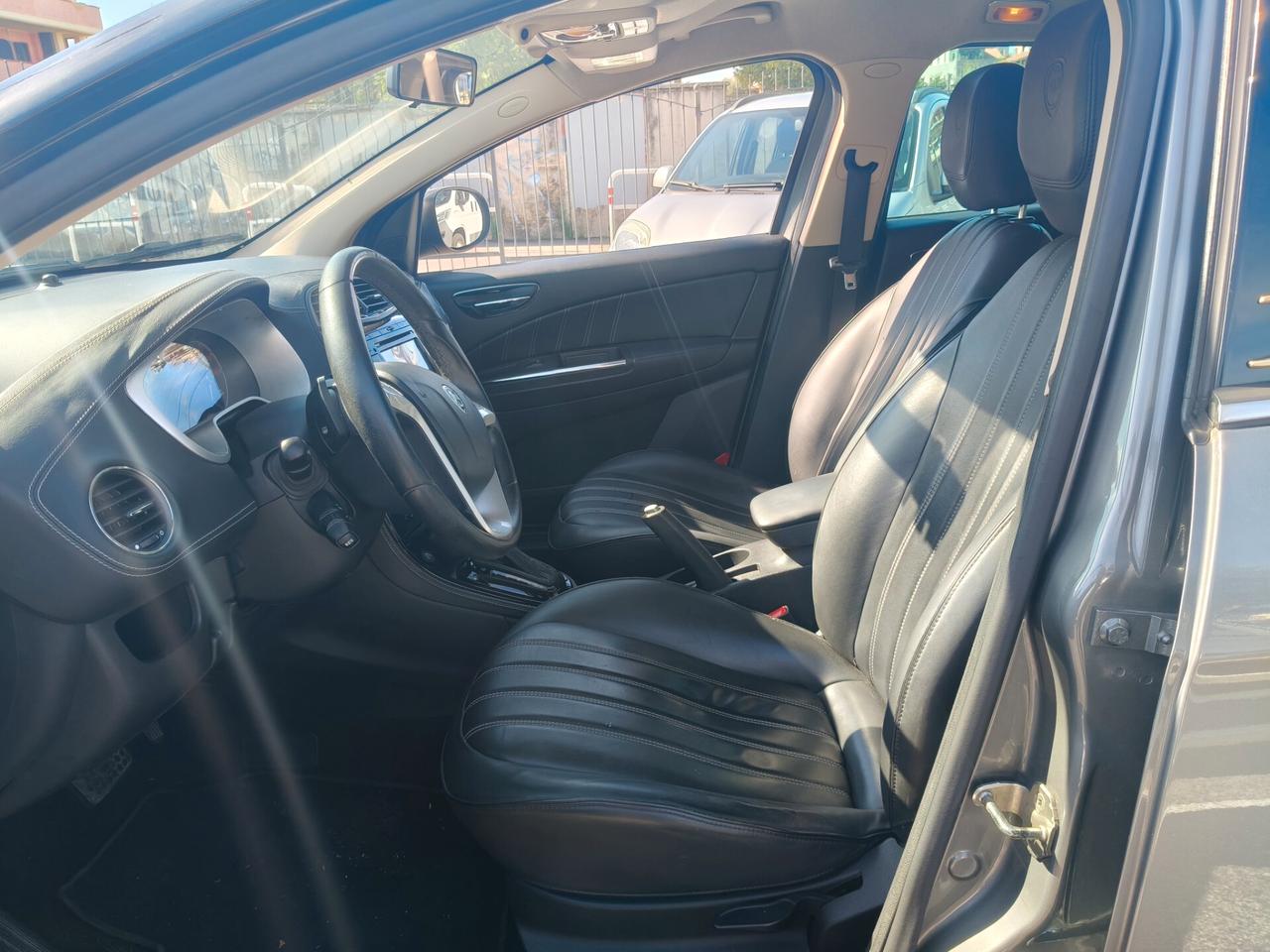 Lancia Delta 1.8 Di Turbo-Jet Sportronic Platinum