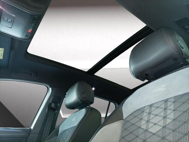 VOLKSWAGEN Tiguan 2.0 TDI DSG 4MOTION R-Line