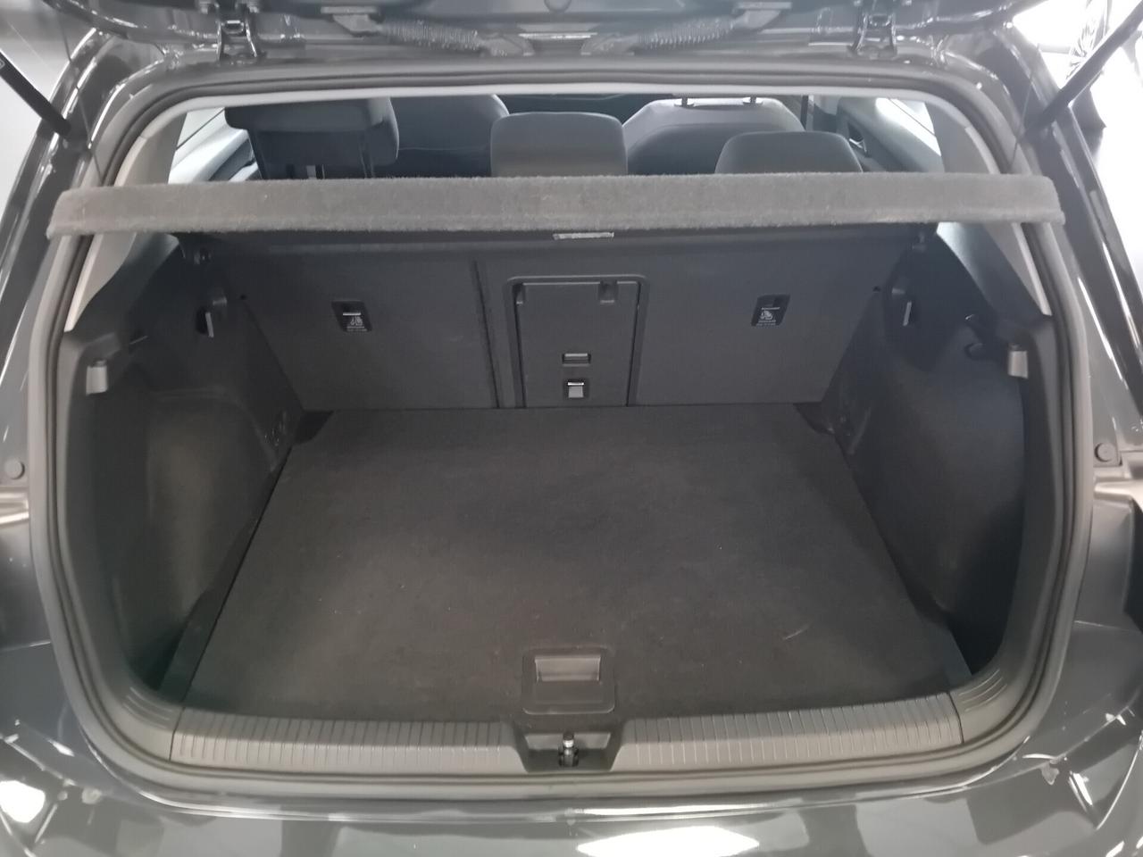 Volkswagen Golf 1.0 eTSI EVO DSG Life